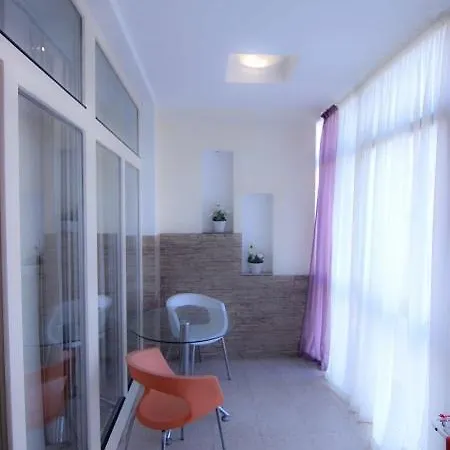 Bergamo Apartment *